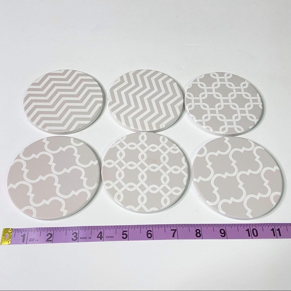 New Drink Coaster Set with Holder - Picture 6 of 6